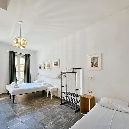 Apartment Third Floor San Lorenzo Florence