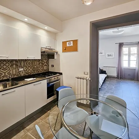 Third Floor San Lorenzo Apartment Florence